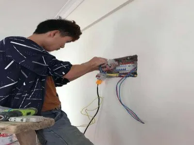 上海龙头阀门花洒安装服务电话/快速上门/24小时