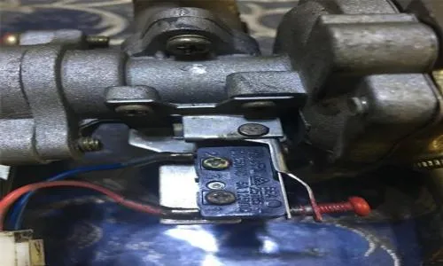 徐汇区伯爵壁挂炉维修服务电话--栩翔服务部