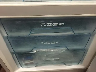 怀柔区上菱冰箱维修服务电话--本万飞服务部