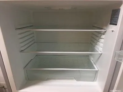 石柱土家族自治县澳柯玛冰箱维修服务电话--绿欣苑维修服务中心