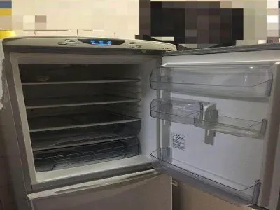 秀山土家族苗族自治县美的冰箱维修服务电话--明盛服务中心