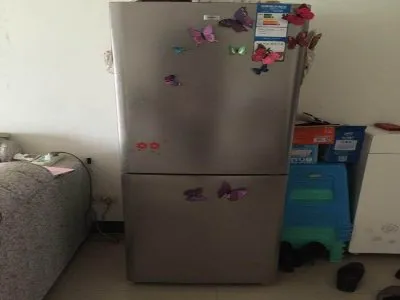 徐汇区小天鹅冰箱维修电话--百名服务网点