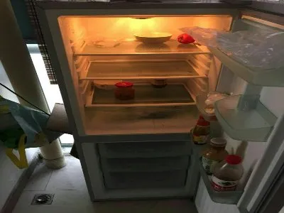 奉节县志高冰箱维修电话--浩美服务网点