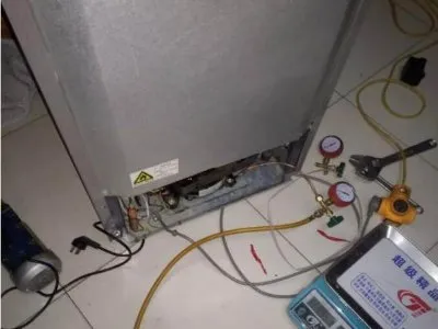 虹口区达米尼冰箱维修电话--同益服务点