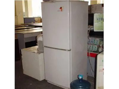 徐汇区惠而浦冰箱维修电话(全国24小时)