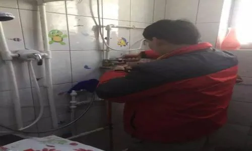 重庆华宝抽油烟机维修电话(全国24小时)--本万飞服务中心