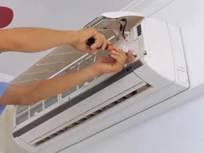 东城区美的中央空调维修服务电话--裕美服务中心