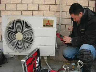 上海新科空调维修服务电话--尼鸿服务部