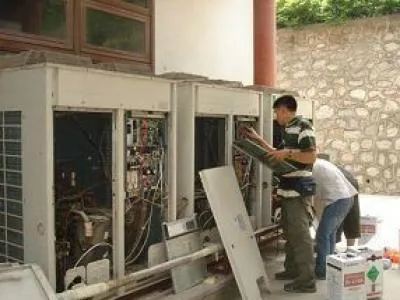 杨浦区格力空调维修电话--霸耀服务网点