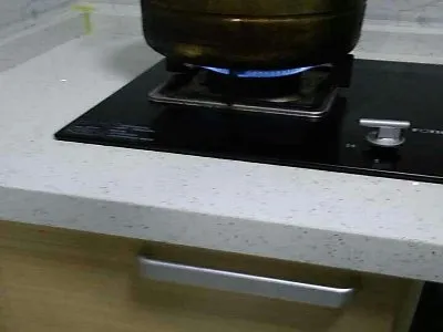 顺义区奥克斯燃气灶维修电话(全国24小时)--本万飞服务网点