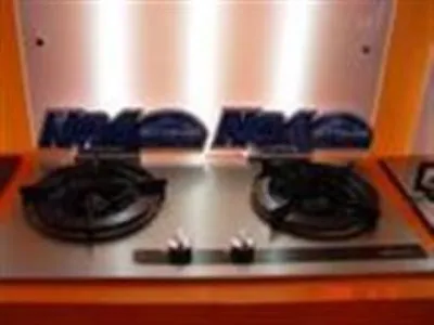 沙坪坝区长虹燃气灶维修电话--信义服务点