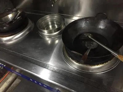 大渡口区意格尼斯燃气灶维修服务电话--明盛服务部