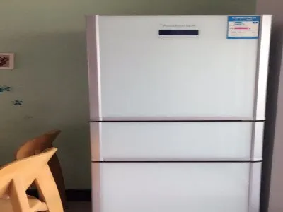 冰箱在阳台外暴晒怎么办