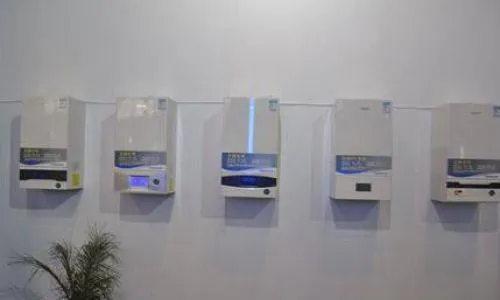 万和壁挂炉开机显示19一会开一会停怎么回事