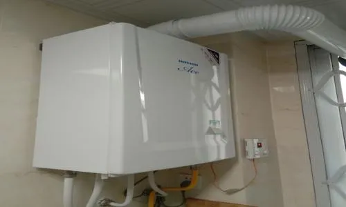 壁挂炉管子冻住了怎么办