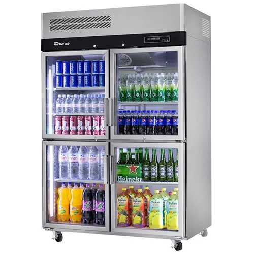 冰柜里的生鸭脖放久了冻的发干发白