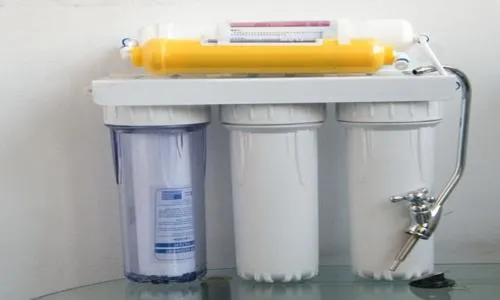 净水器指示灯全亮怎么办