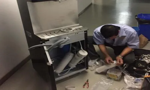 净水器打开水龙头电机不起动