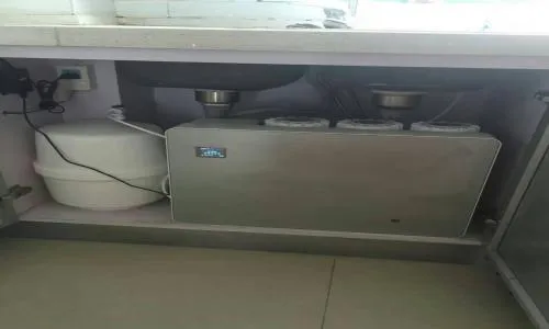 净水器增压泵漏水怎么办