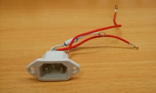 电饭煲更换一个触屏面板得多少钱