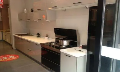 老板集成灶9yx01炒完菜侧面有油吗