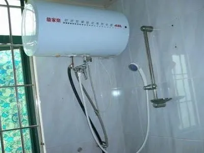 热水器冷凝管不滴水热水管滴水是怎么回事(图1)