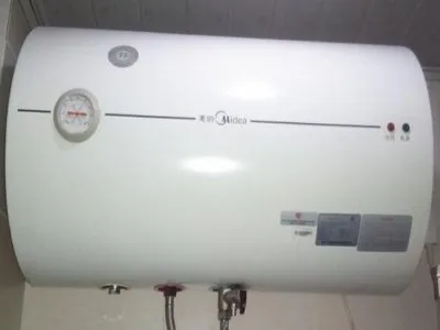 热水器把墙壁熏黑怎么回事(图1)