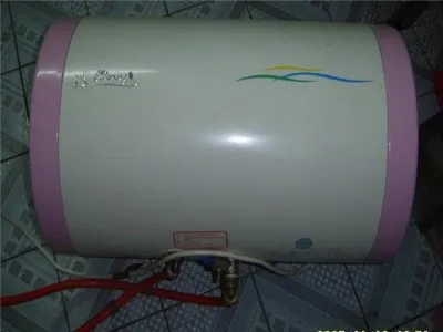 热水器底下排气口坏了怎么修(图1)