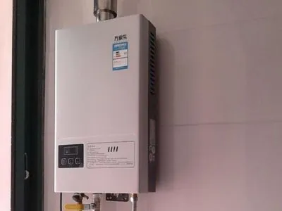 热水器大喷淋出水小怎么办(图1)