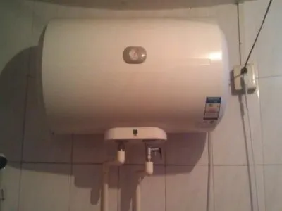 空气能热水器热水被冻住了怎么办(图1)