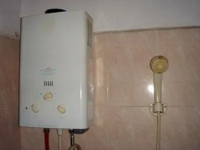 电热水器改装暖气片供暖图解(图1)