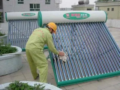 万和燃气热水器冷凝器接头怎么拆(图1)