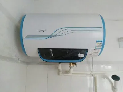 不用水时热水器的水总是自己流出来(图1)