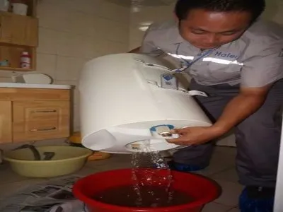 厨房挂热水器没有冷凝水的地方怎么办(图1)