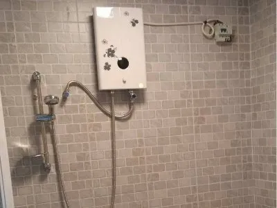 热水器带地暖的连接方法(图1)