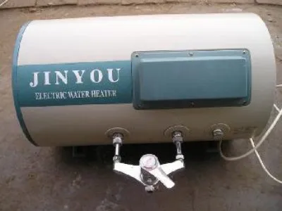 天气冷了热水器漏水正常吗(图1)