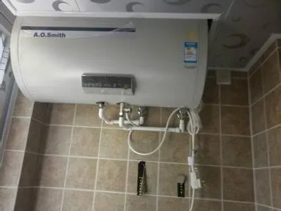 空气能热水器出现e13怎样解决(图1)