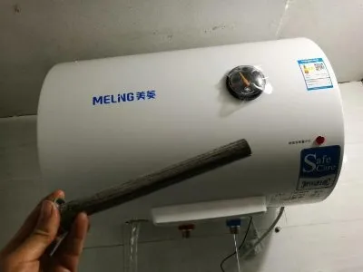 热水器深夜突然自动打开抽风(图1)