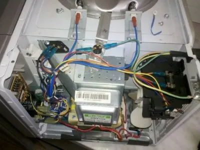 新飞热水器显示E4是什么意思(图1)