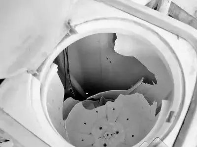 海尔洗衣机缸体偏了怎么办(图1)