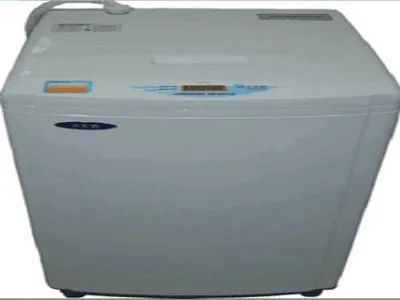 洗衣机后面有个小孔漏水怎么解决(图1)