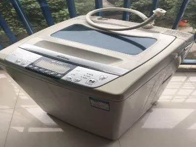 卷筒洗衣机洗涤剂放多了(图1)