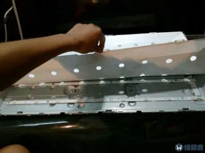 杂牌液晶电视可以刷机吗(图1)