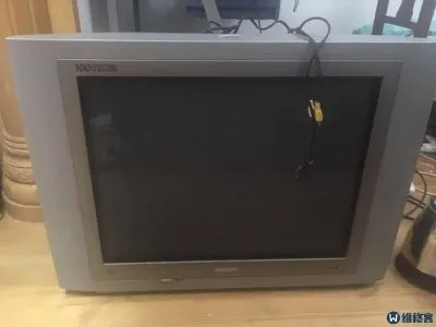 液晶电视画面偏红色解决方法(图1)