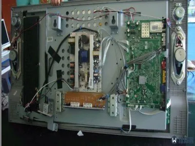 电视屏幕不动了是怎么回事(图1)