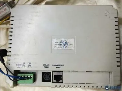 液晶电视屏幕漏液如何修复(图1)