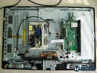 怎样把电视屏幕设置到自己想要的照片(图1)