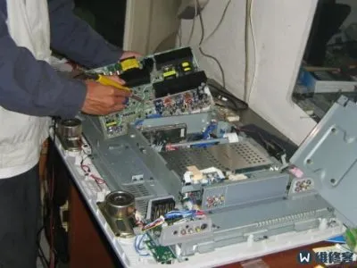 老电视机开机图像出来慢(图1)