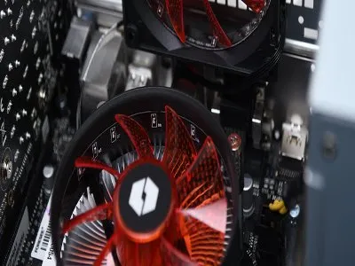 笔记本电脑底部进水维修大概多少钱(图1)