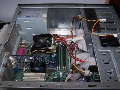 笔记本闪红灯是什么意思(图1)